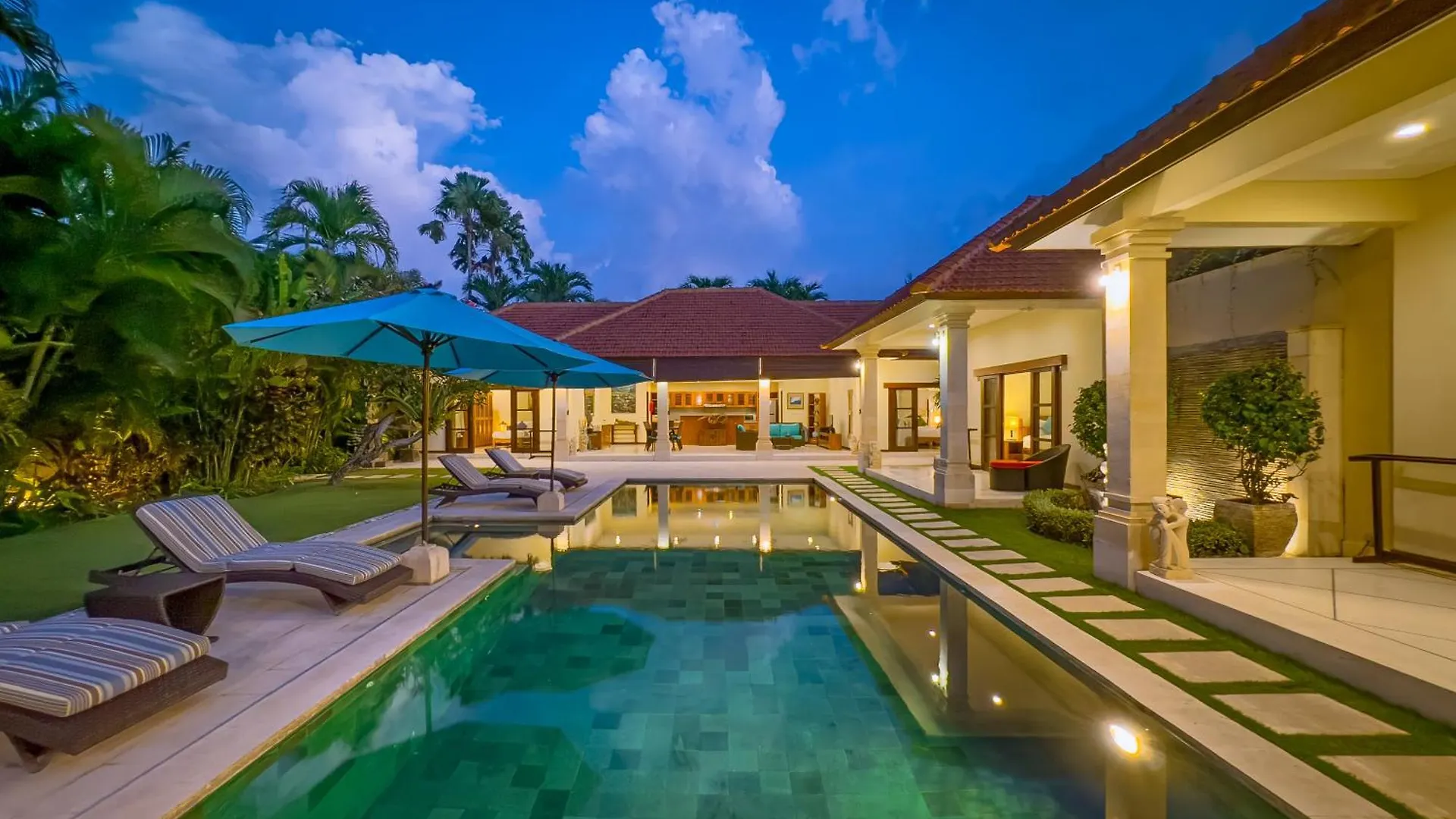 Villa Bugis Drupadi Seminyak  Seminyak (Bali)